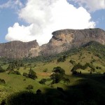 Pedra do Baú