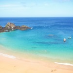 Praia do Sancho, em Fernando de Noronha