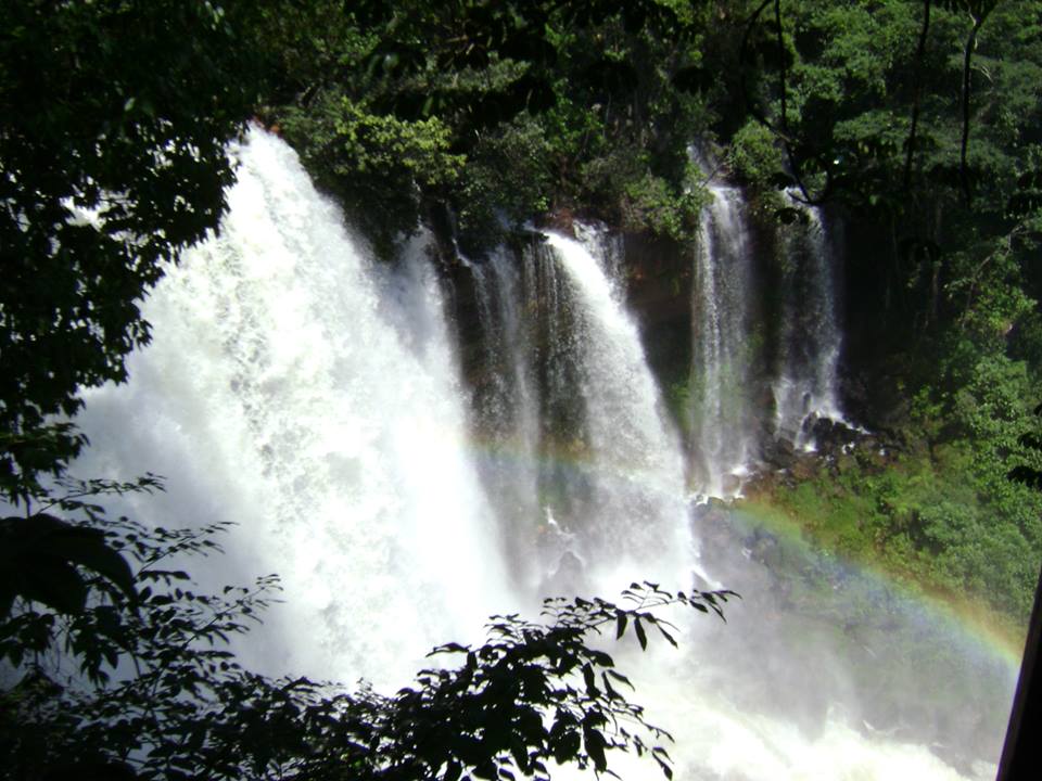 Cachoeira do Acaba Vida, em Barreiras - Foto: Joel Ramos