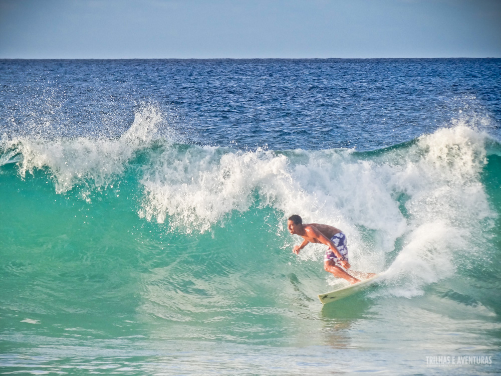 Surf em Fernando de Noronha