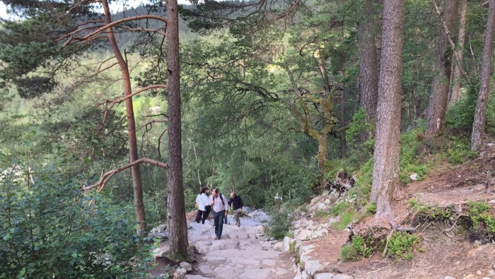 Trilha de Preikstolen - Noruega 03