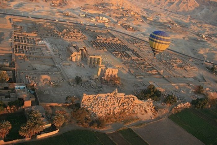 Passeios de balão em Luxor, Egito
