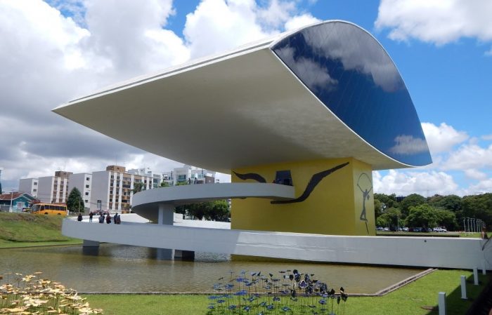 Museu do Olho de Oscar Niemeyer, em Curitiba